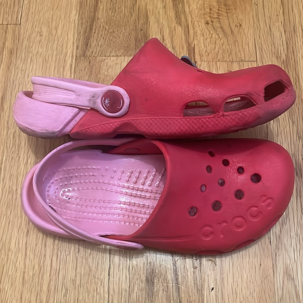 Pink Crocs - Picture 2 of 3